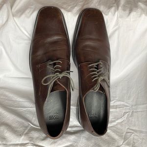 Hugo Boss chocolate brown leather dress shoes, 12